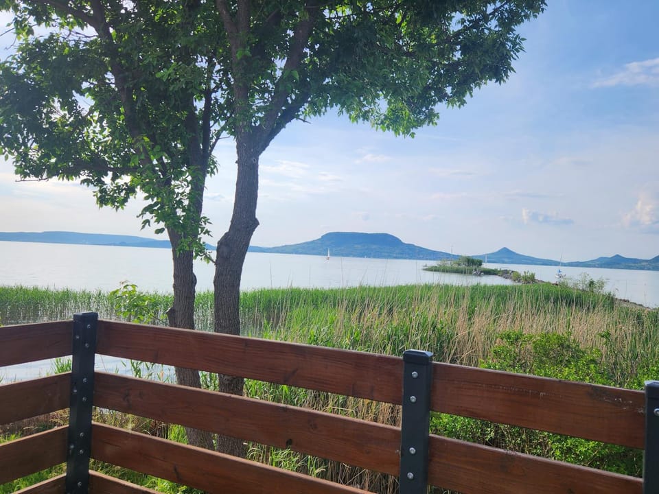 Nearby landmark, Lake view