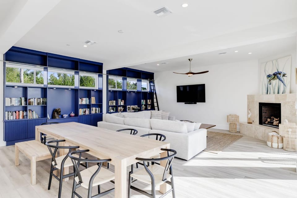 The Narrows- Executive Bayfront Estate on Captiva House in Sanibel Island