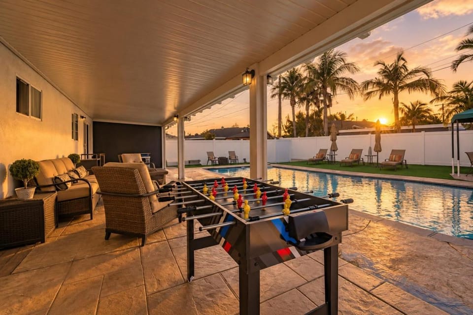 Los Angeles Glamour Home House in Winnetka