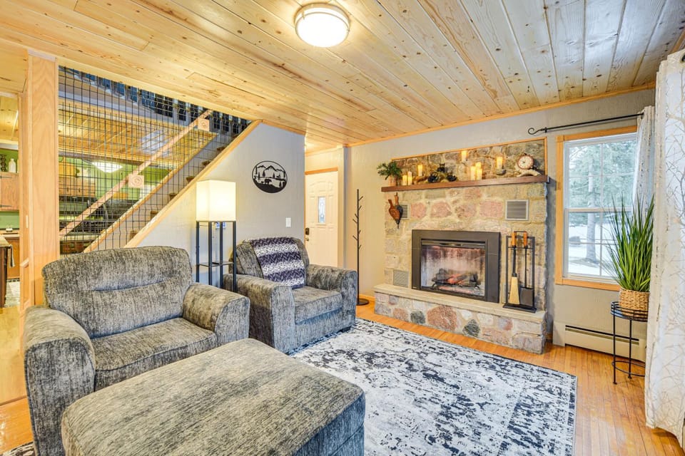 Charming Butternut Lake Getaway w/ Deck & Dock! House in Wisconsin
