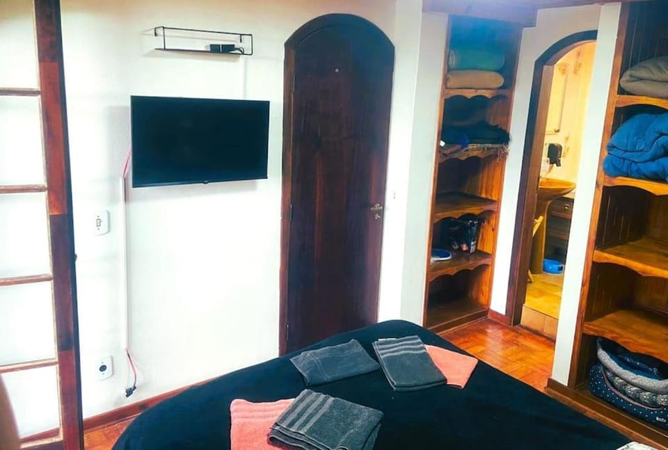 TV and multimedia, Bedroom, wardrobe