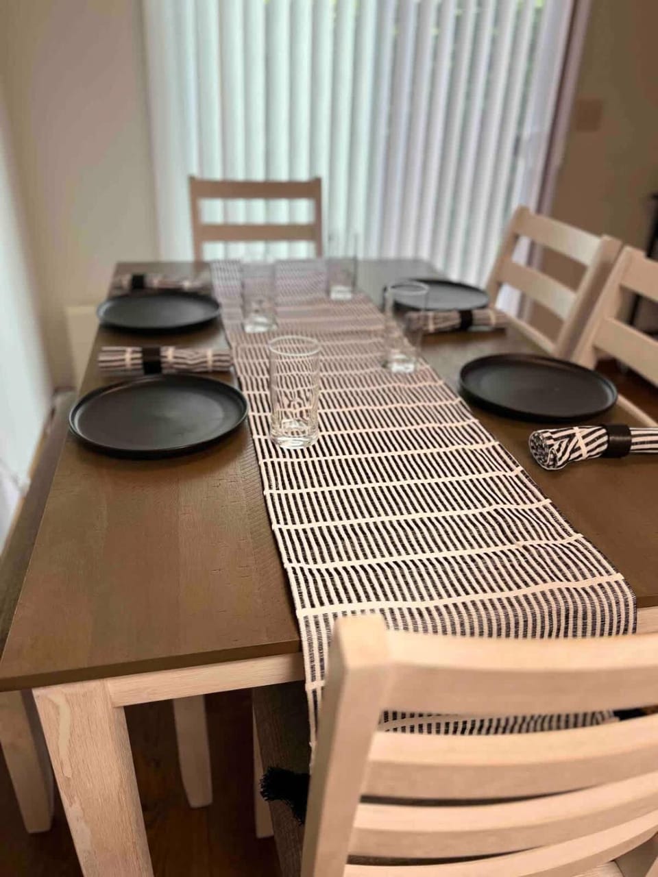 Seating area, Dining area