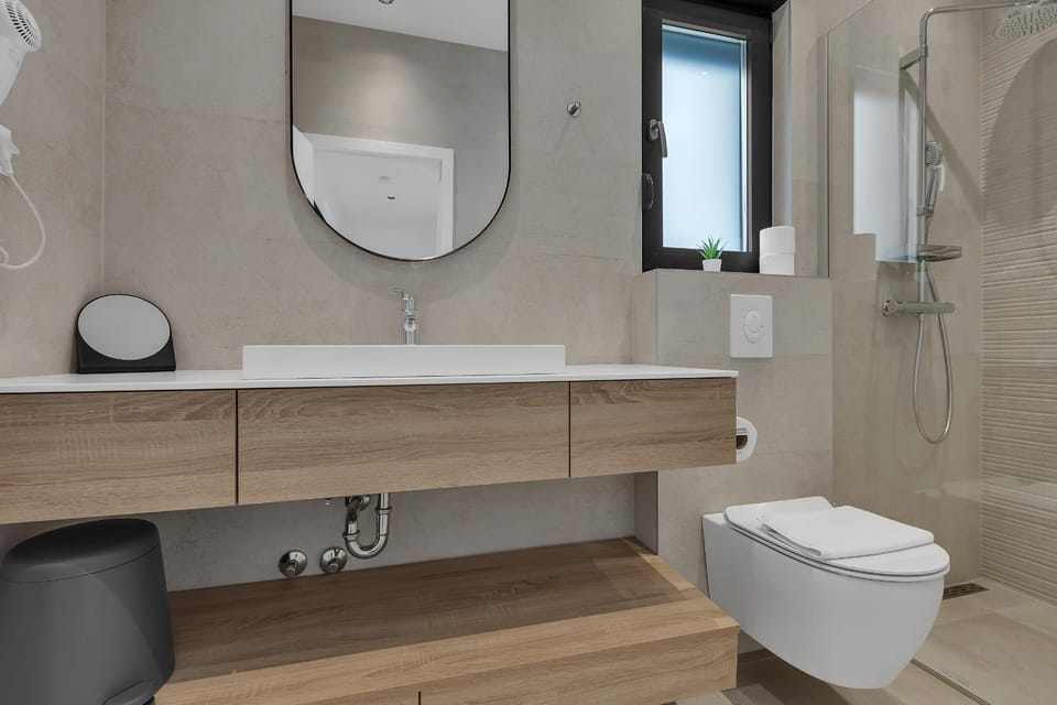 Shower, Toilet, Bathroom