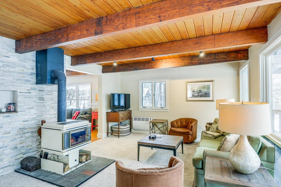 Amazing View: Townshend Escape Off the Beaten Path House in West Townshend