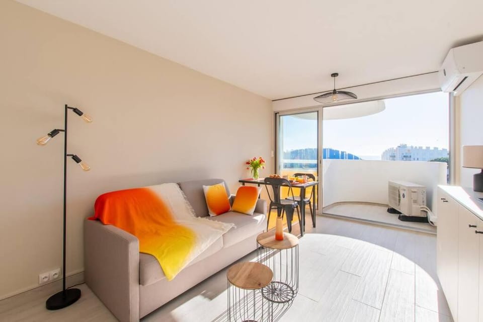 Cap sur le sud * Vue Mer * Clim * Parking * wifi * Couchant * Apartment in La Grande-Motte