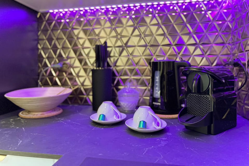 Coffee/tea facilities, Kitchen or kitchenette