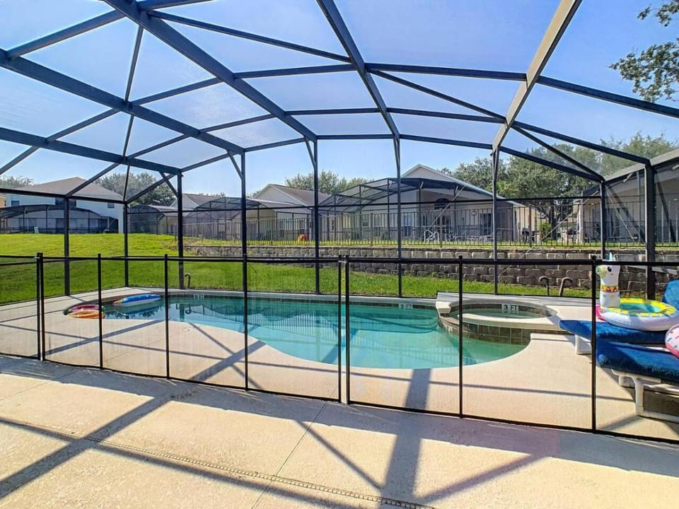 Single Level Pool Spa Home 5 Bed Near Disney House in Four Corners