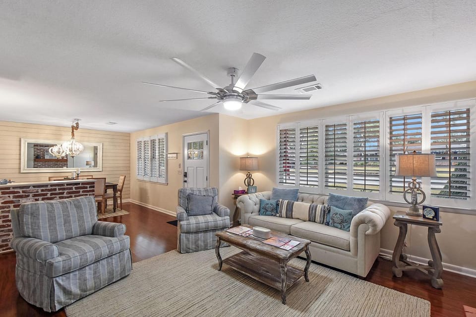 Island Time Cottage House in Saint Simons Island