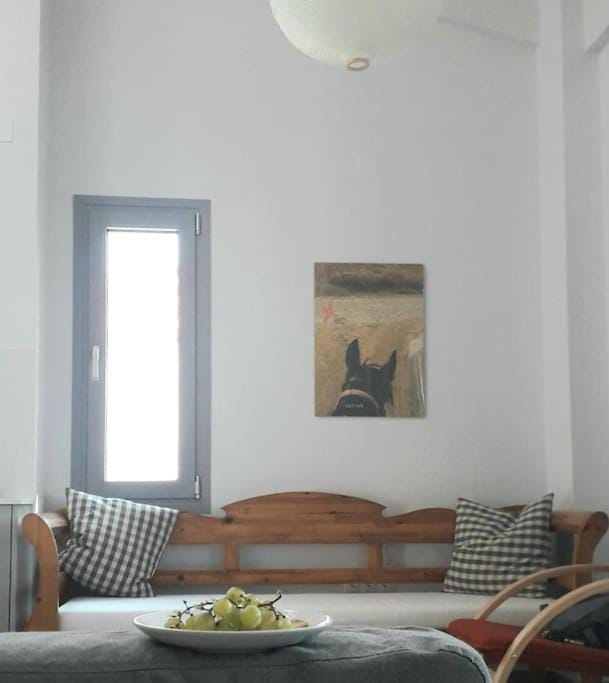 Living room, Decorative detail, Seating area