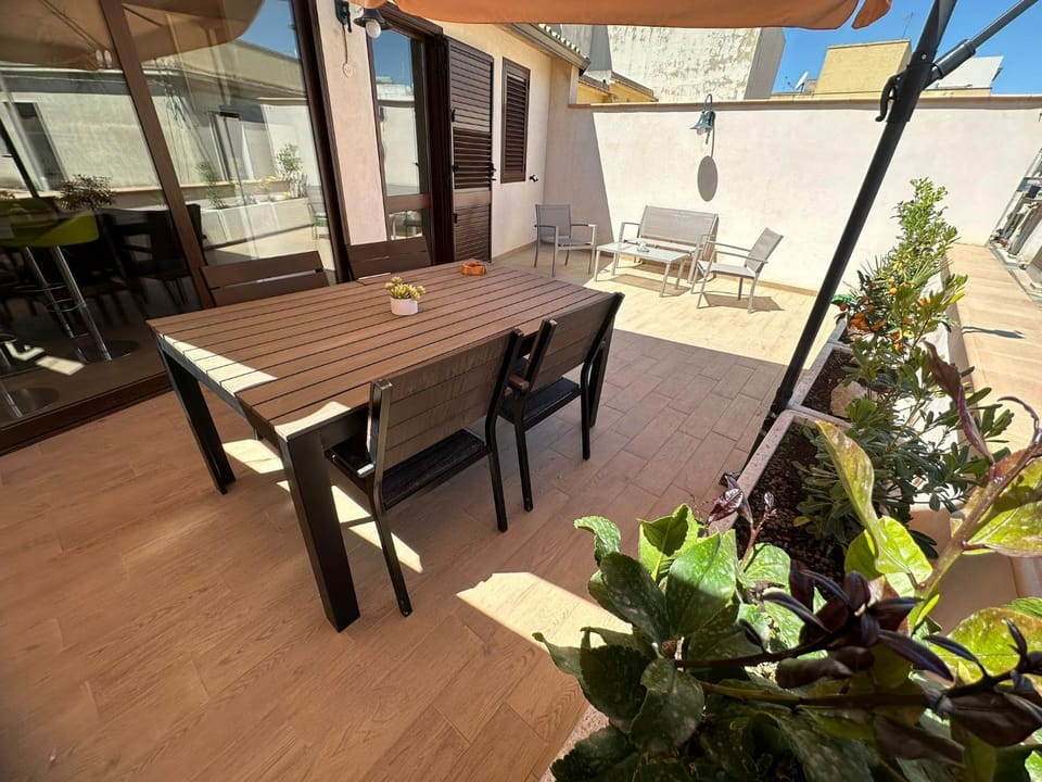 Balcony/Terrace, Dining area