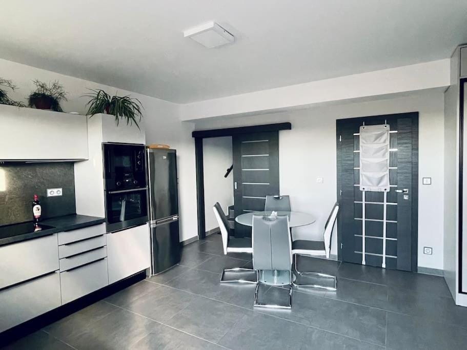 Apartmán U Trati Apartment in South Moravian Region