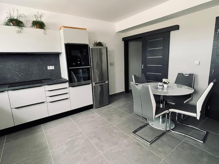 Apartmán U Trati Apartment in South Moravian Region