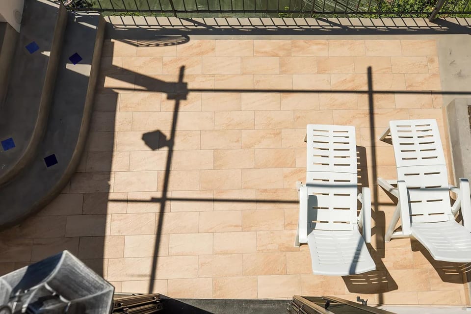 Patio, Balcony/Terrace, sunbed