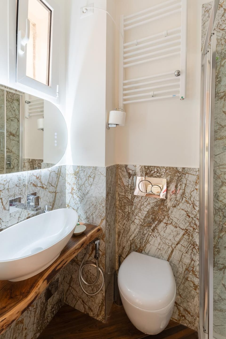 Bretone XI b&b Bed and Breakfast in Rome