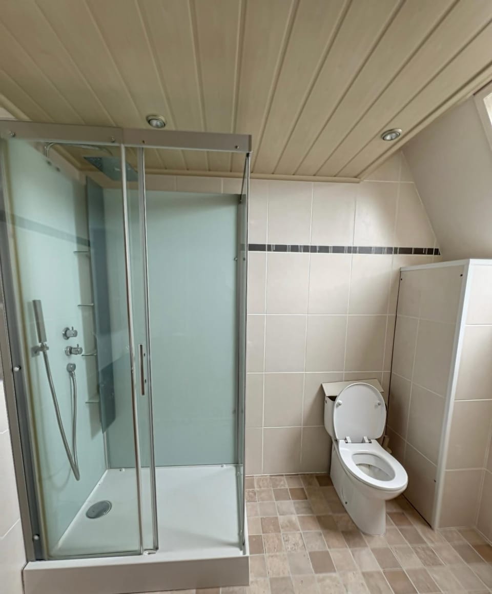 Station 64 B2 Charleroi-Airport Apartment in Charleroi