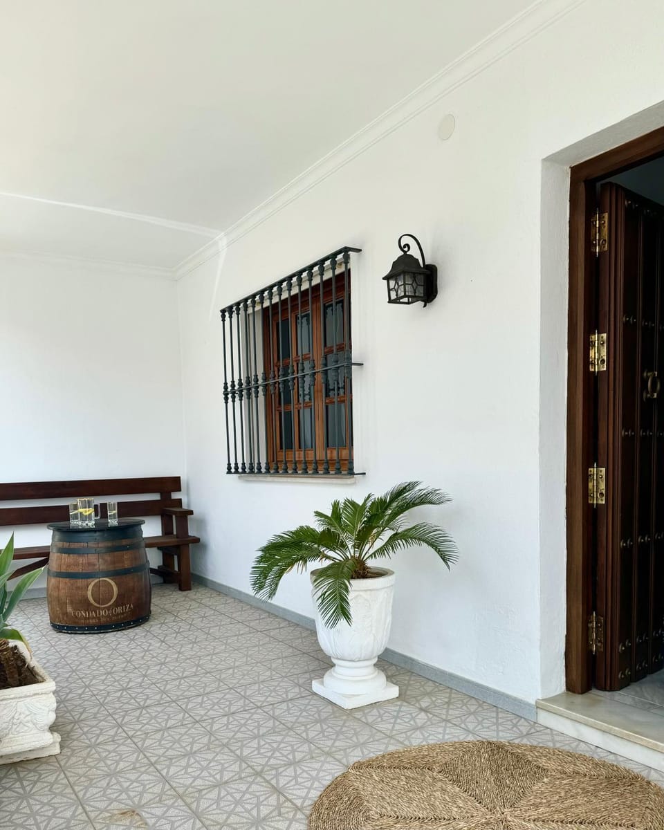 Off site, Balcony/Terrace