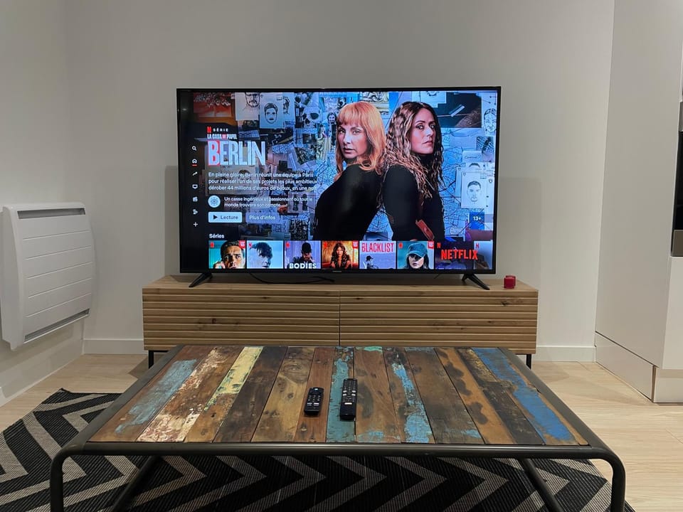 Communal lounge/ TV room, TV and multimedia