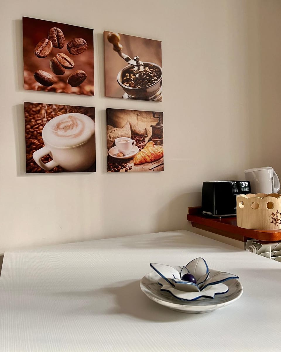 Kitchen or kitchenette, kitchen