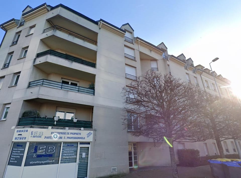 Pret à usage & Commodat Résidence Foch Saint-Louis - 30 nuitées minimum - Salarié mobilité ou étudiant stagiaire Apartment in Poissy