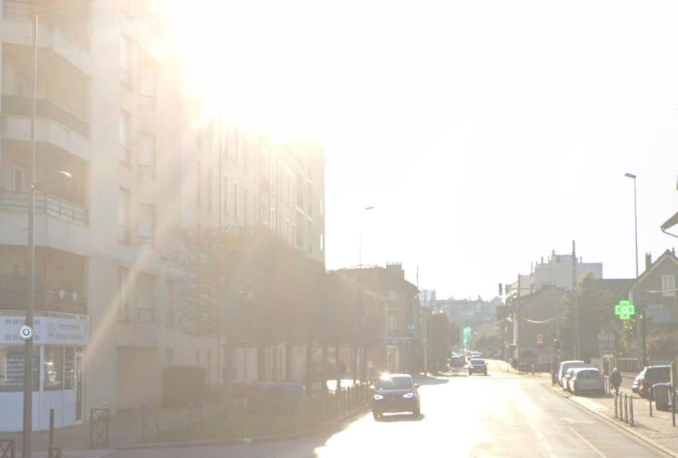 Pret à usage & Commodat Résidence Foch Saint-Louis - 30 nuitées minimum - Salarié mobilité ou étudiant stagiaire Apartment in Poissy