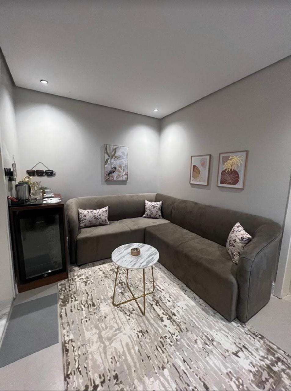 Living room, Seating area