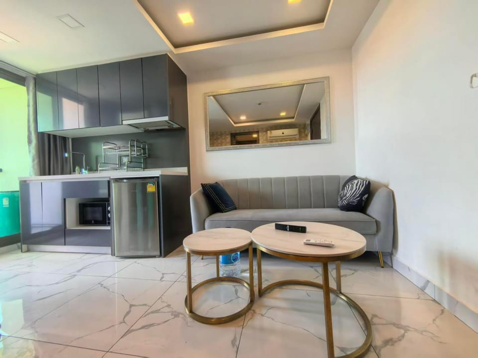 Kitchen or kitchenette, Living room, Dining area, stove