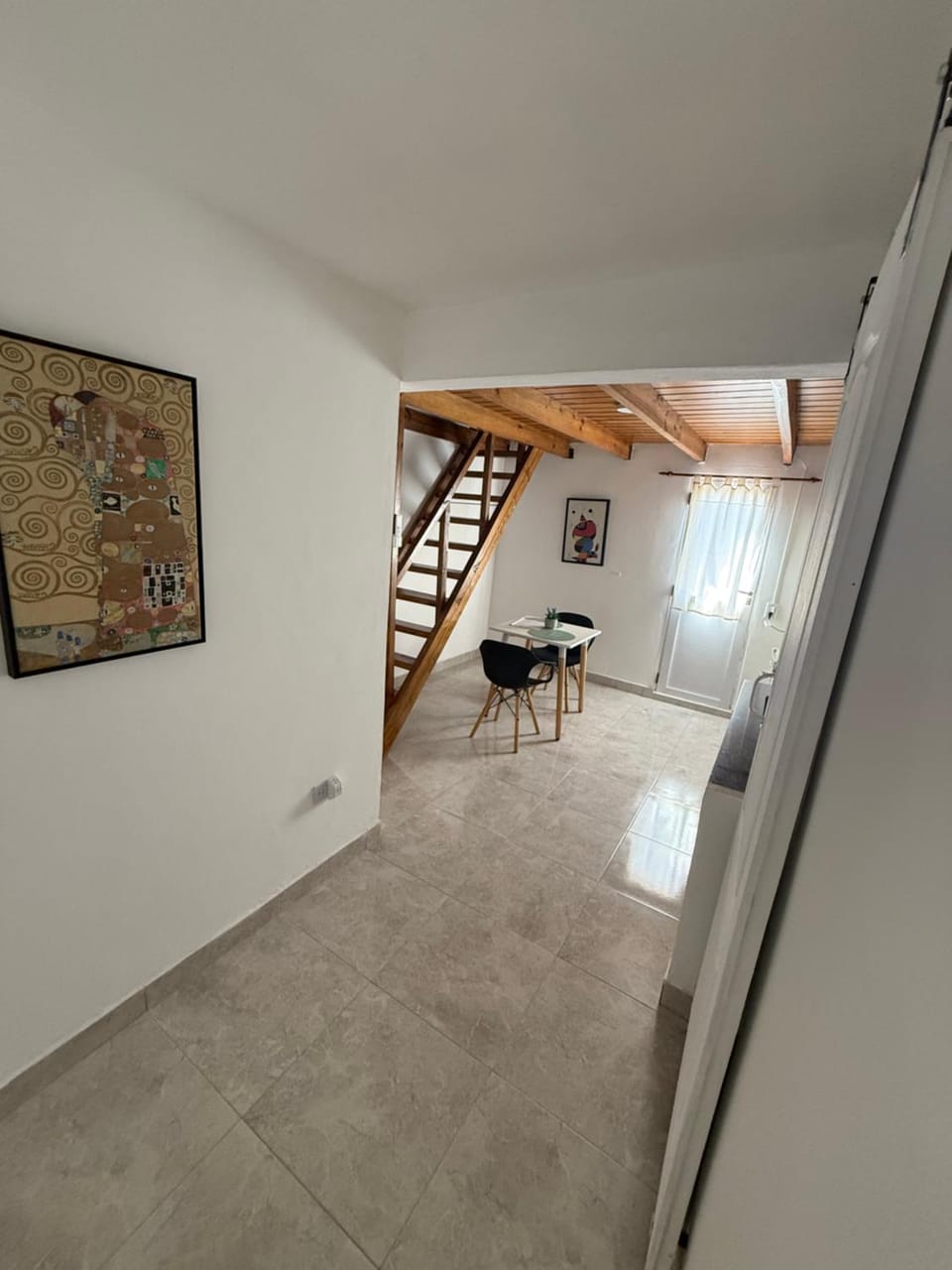 Hospedaje L H primero B Ezeiza a 15 min del aeropuerto Apartment in Buenos Aires Province