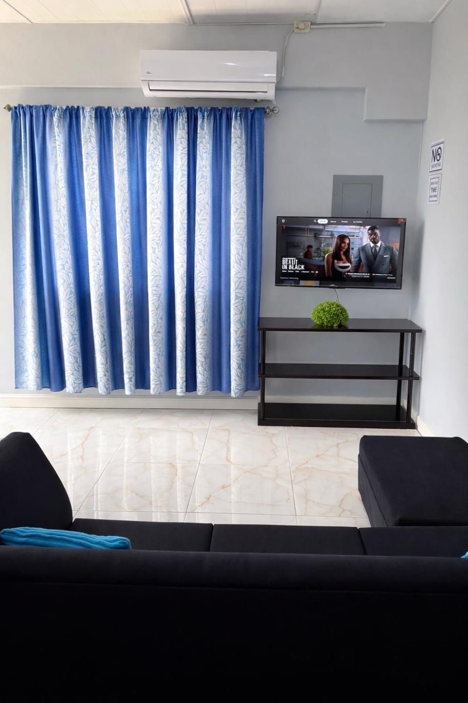 Piarco Airport Guest House Apartment in Trinidad and Tobago