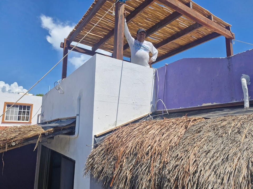 Casa Cebra by the beach -Roof top lounge! Playa del Niño House in Cancun