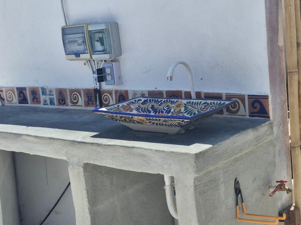 Casa Cebra by the beach -Roof top lounge! Playa del Niño House in Cancun