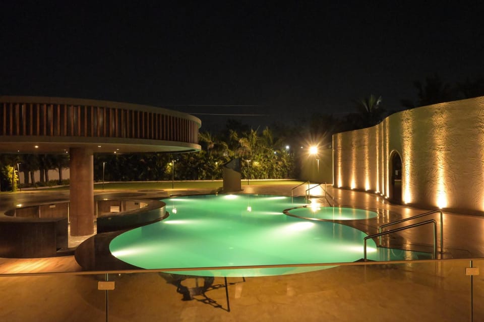 Palm Springs Resort & Spa Hotel in Maharashtra