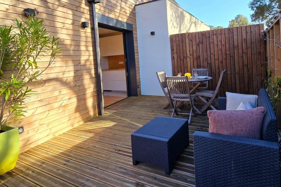 Villa Cocoon Contis pour 2 - Jardin privatif - 900m Océan House in Saint-Julien-en-Born