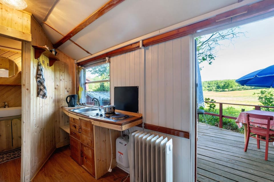 Property building, Living room