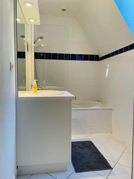 Bathroom, Bath