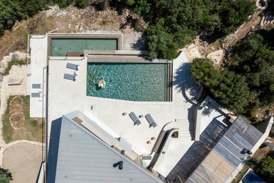 VILLA ODISSOS - Private Paradise with 2 infinity pools & Sea access Villa in Peloponnese, Western Greece and the Ionian