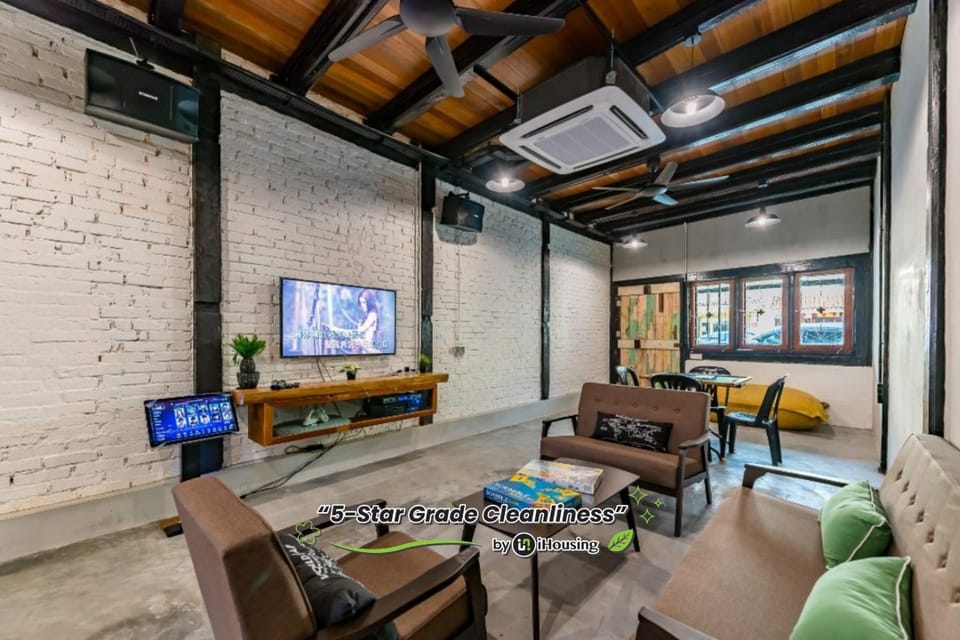 TV and multimedia, Living room, Seating area
