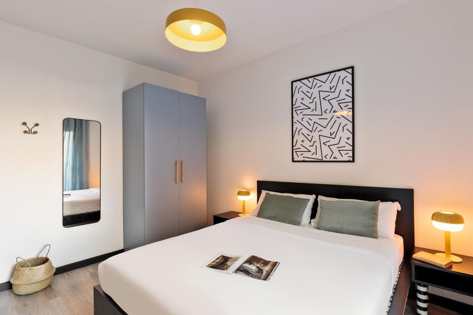 Bed, Bedroom