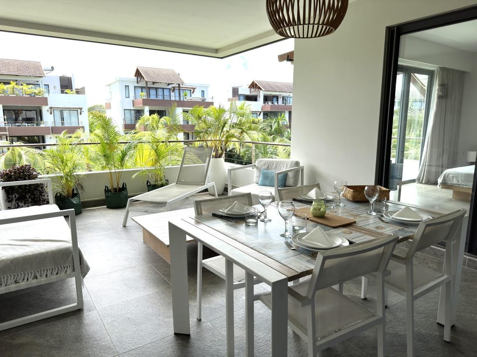 Patio, View (from property/room), Balcony/Terrace, Seating area