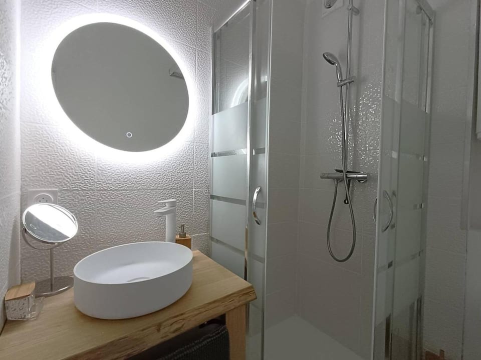 Appartement au centre de TREBEURDEN et à 400m de la plage - Réf 662 Apartment in Brittany