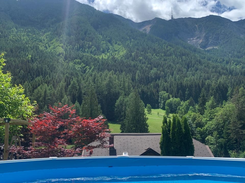 Swimming pool, Swimming pool