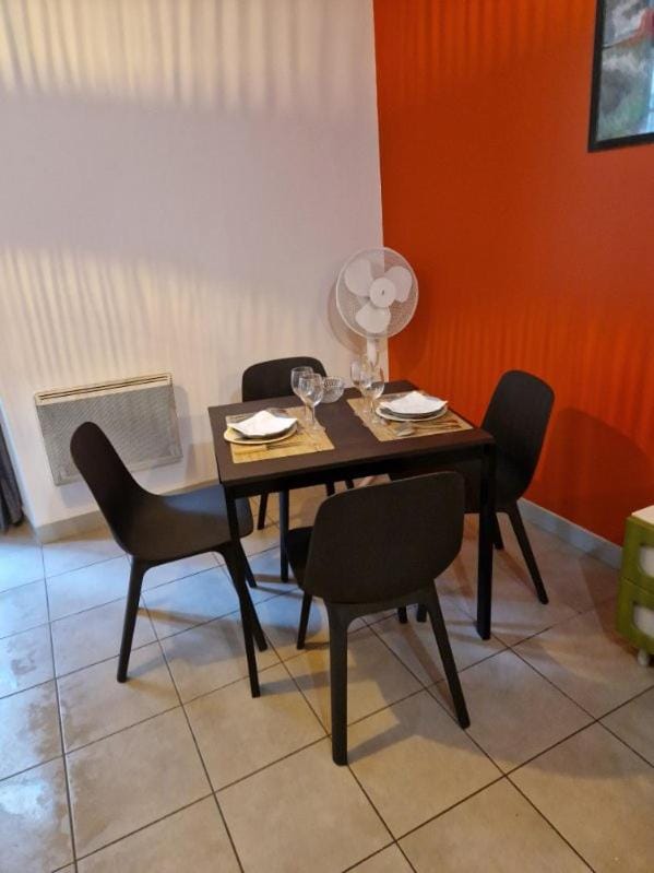 Manel - Appartement T2 Rue st jean le vieux Apartment in Avignon