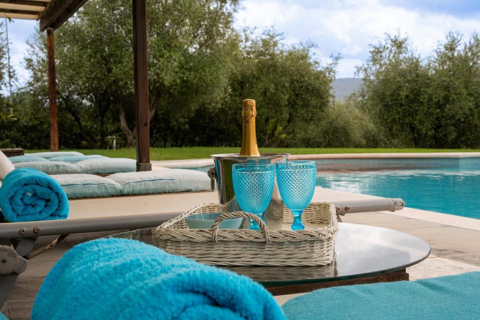 Borgo Spedaletto 3 - Dolcevita Holiday Apartment in Tuscany