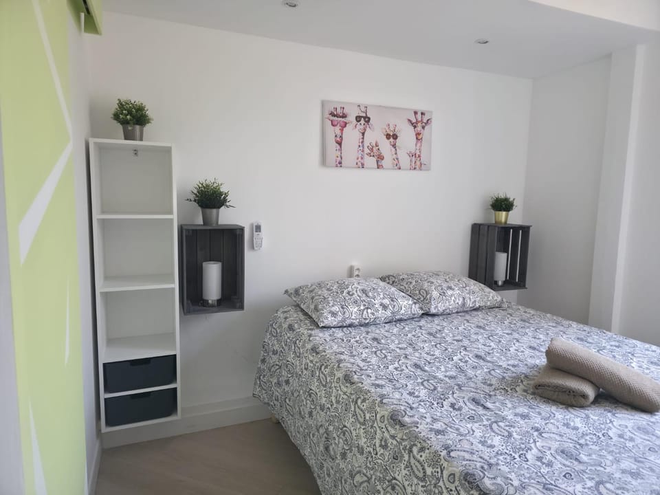 Bed, Photo of the whole room, Bedroom, towels, wardrobe