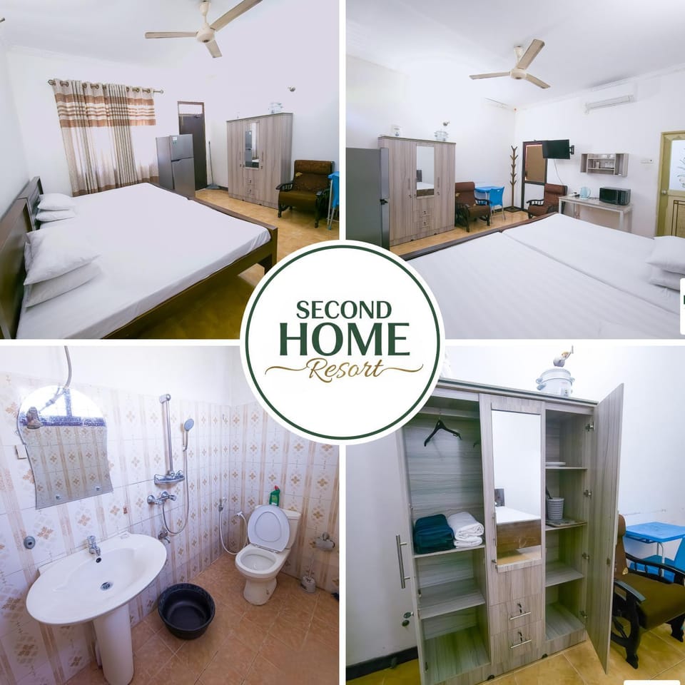 Bed, Bathroom, Kitchen or kitchenette, Photo of the whole room, Bedroom
