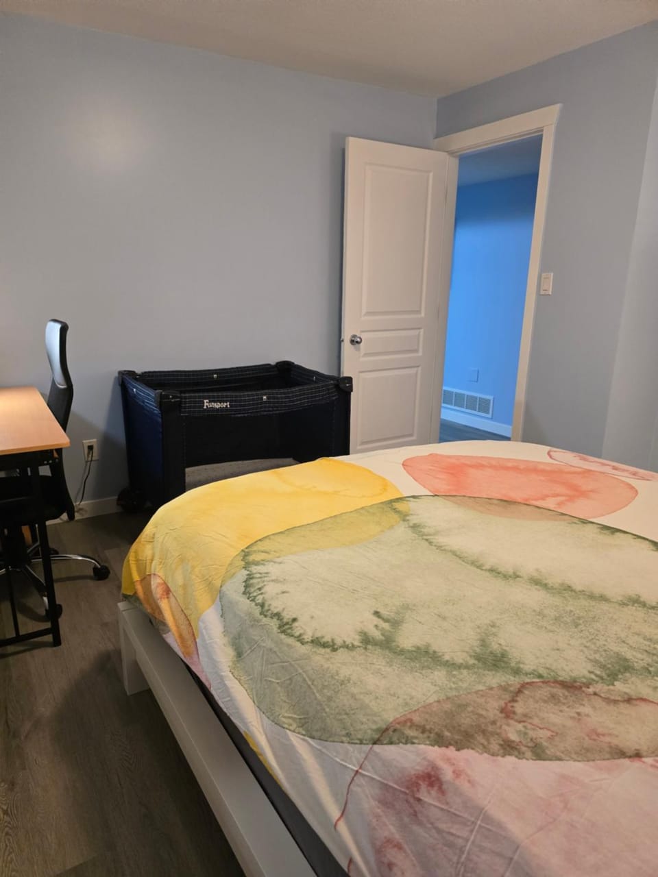 Private basement suite House in British Columbia