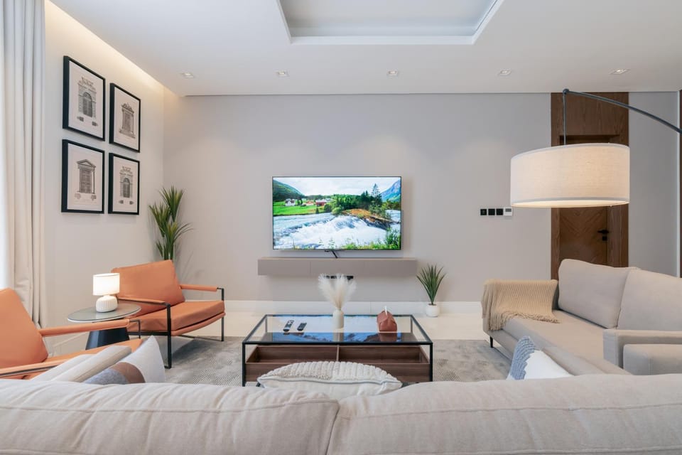 TV and multimedia, Seating area