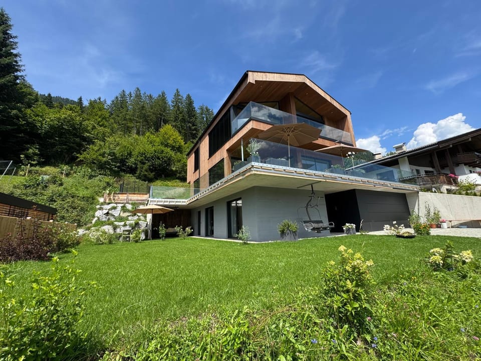 Property building, Garden