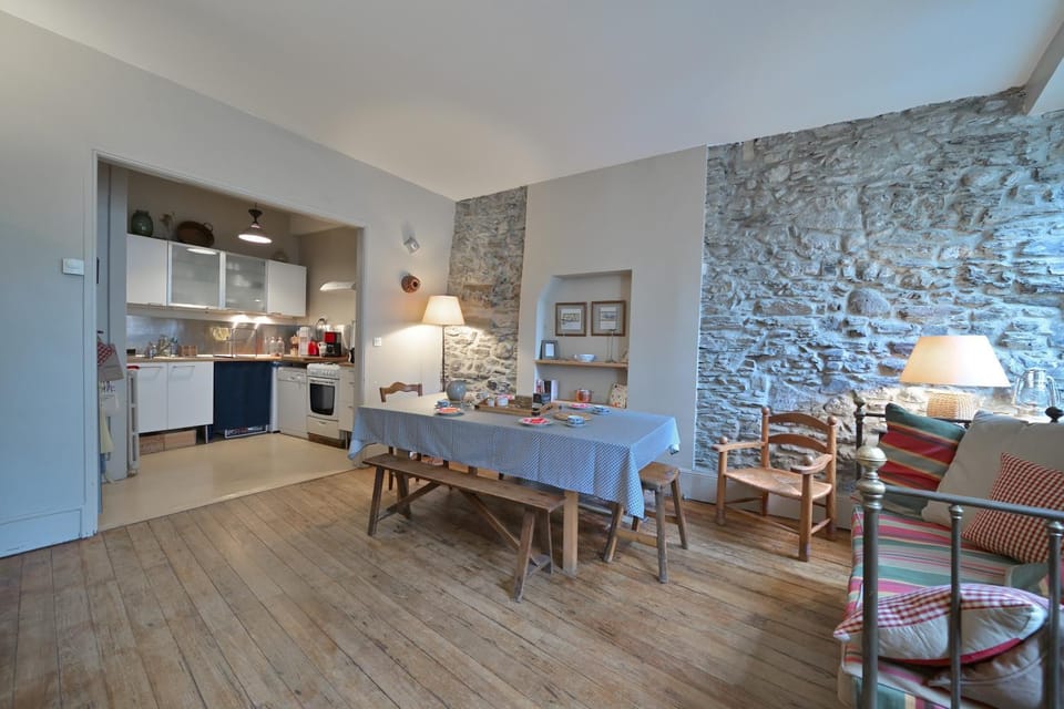 Property building, Living room