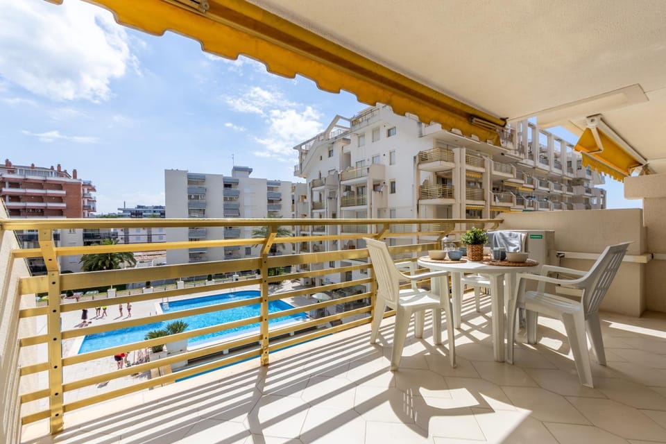 Balcony/Terrace, Pool view