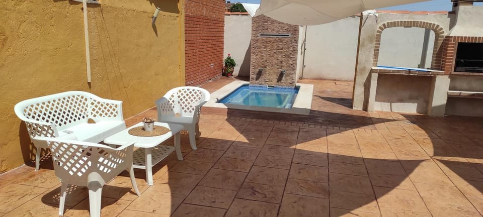 Patio, Swimming pool